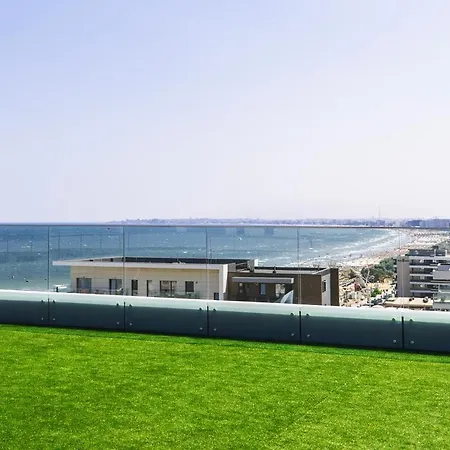 Waterfront By Alezzi Infinity & קונסטנצה